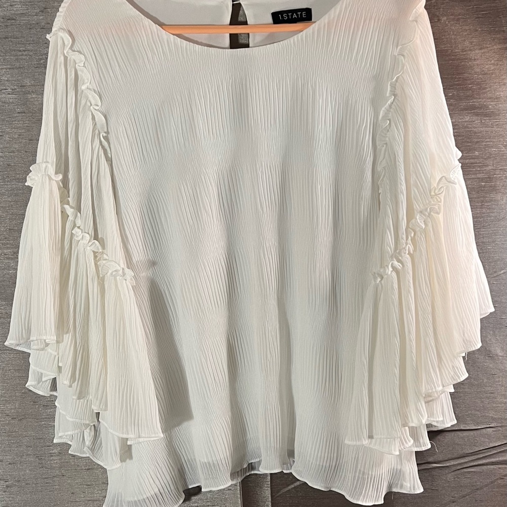 1. State Women's off white Ruffle, boho Sleeve Blouse w/ crinkled look Sz.XL